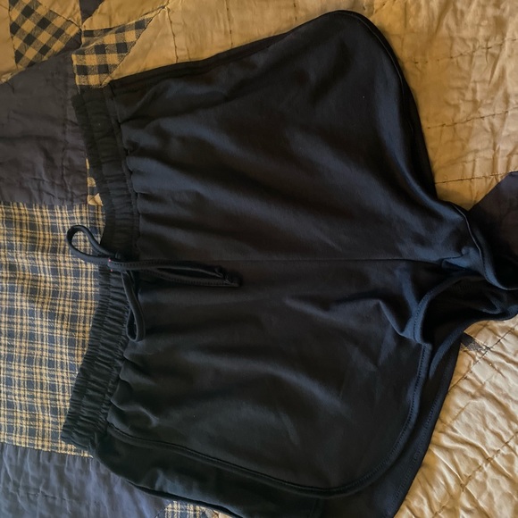 3 bundle high waisted shein shorts - Picture 3 of 6